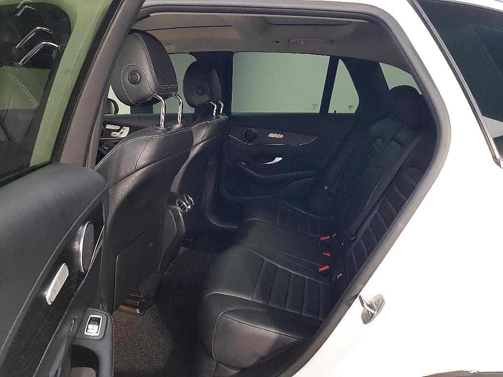 Mercedes Benz GLC Class - Vista 9