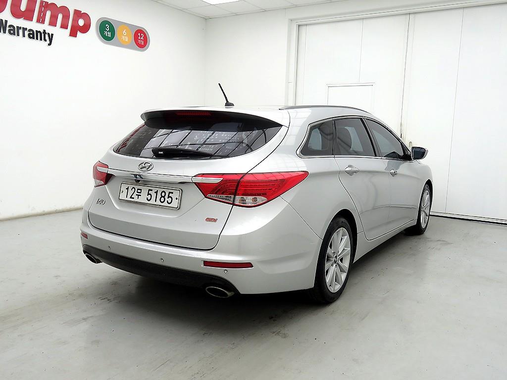 HYUNDAI i40 - Vista 4