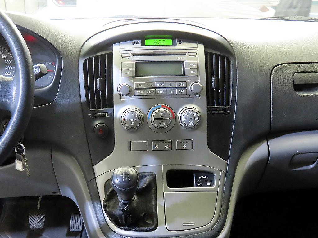 HYUNDAI Starex - Vista 11