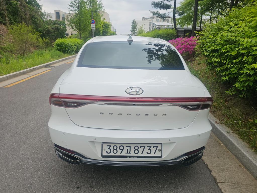 HYUNDAI Grandeur - Vista 4