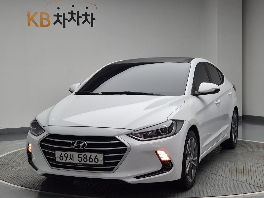 HYUNDAI Avante 2017 Blanco - Importación desde Corea - HF Imports Iquique - Foto 1
