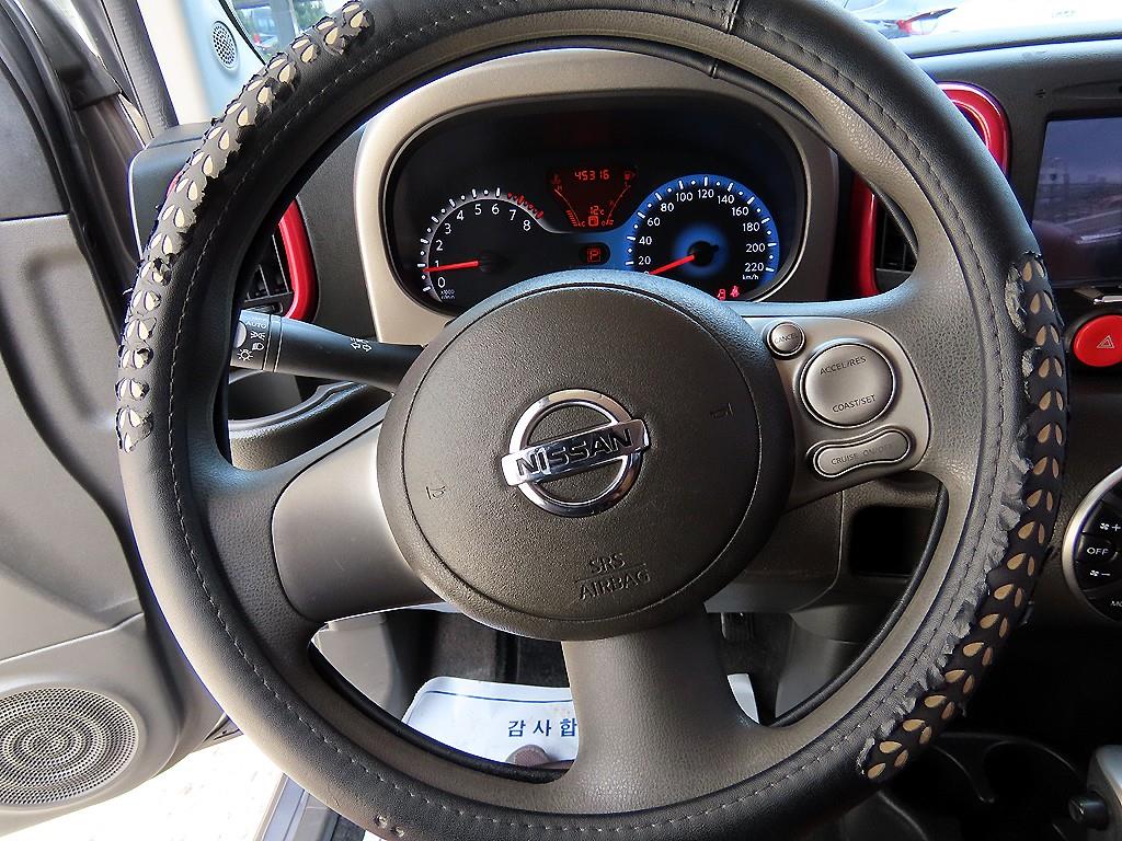 Nissan Cube - Vista 8