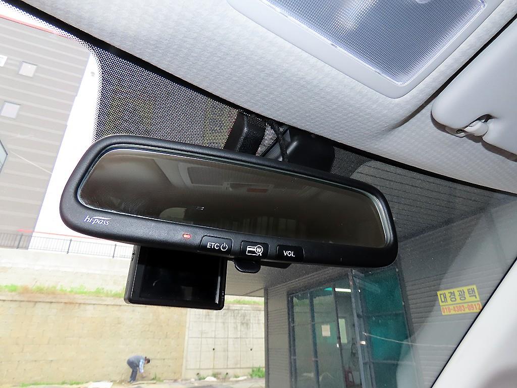 HYUNDAI Casper - Vista 12