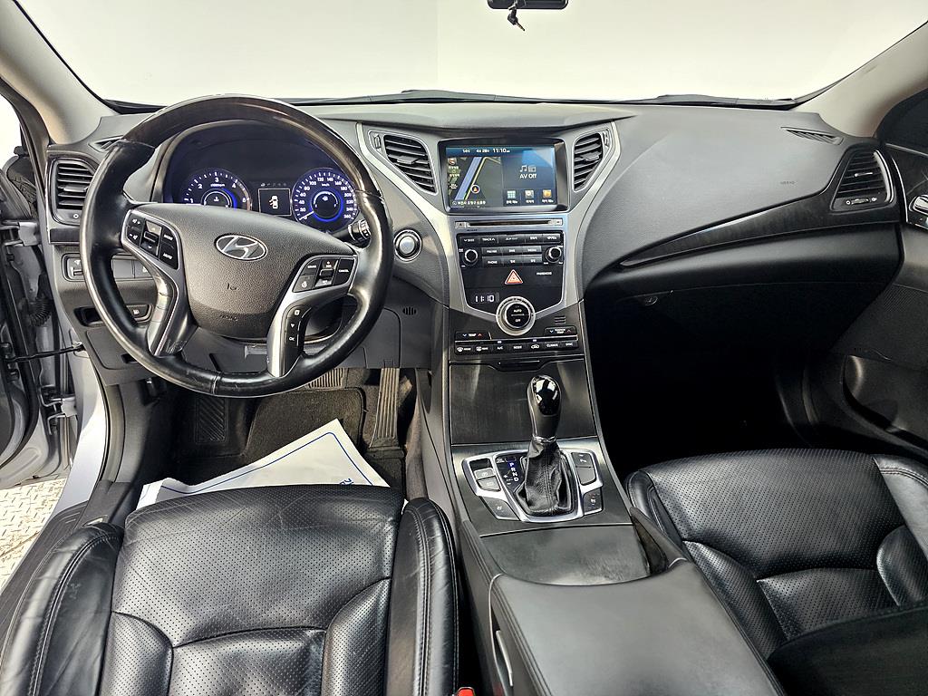 HYUNDAI Grandeur - Vista 5