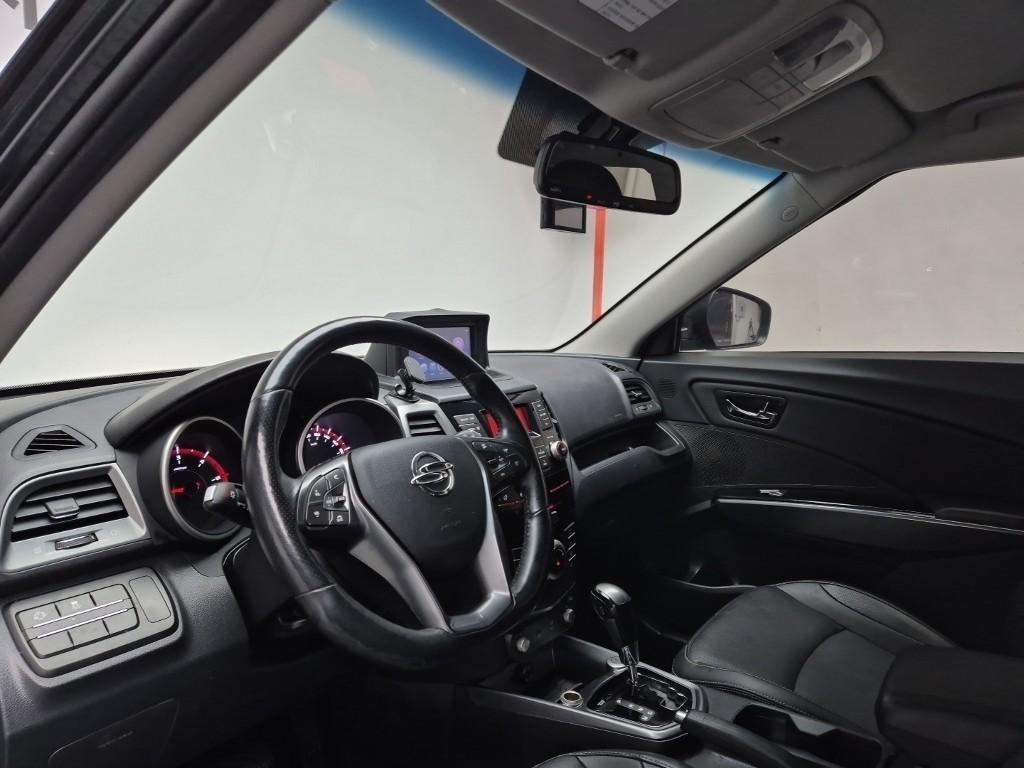 Ssangyong Tivoli - Vista 7