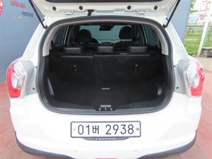 Ssangyong Tivoli - Vista 10