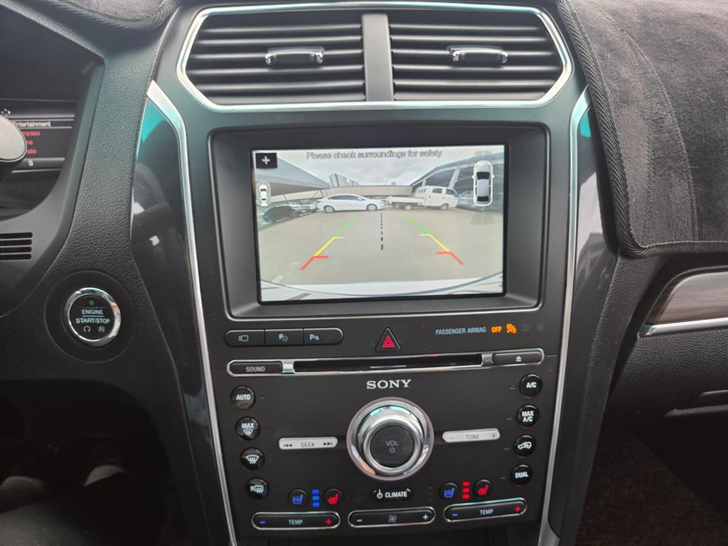 Ford Explorer - Vista 10