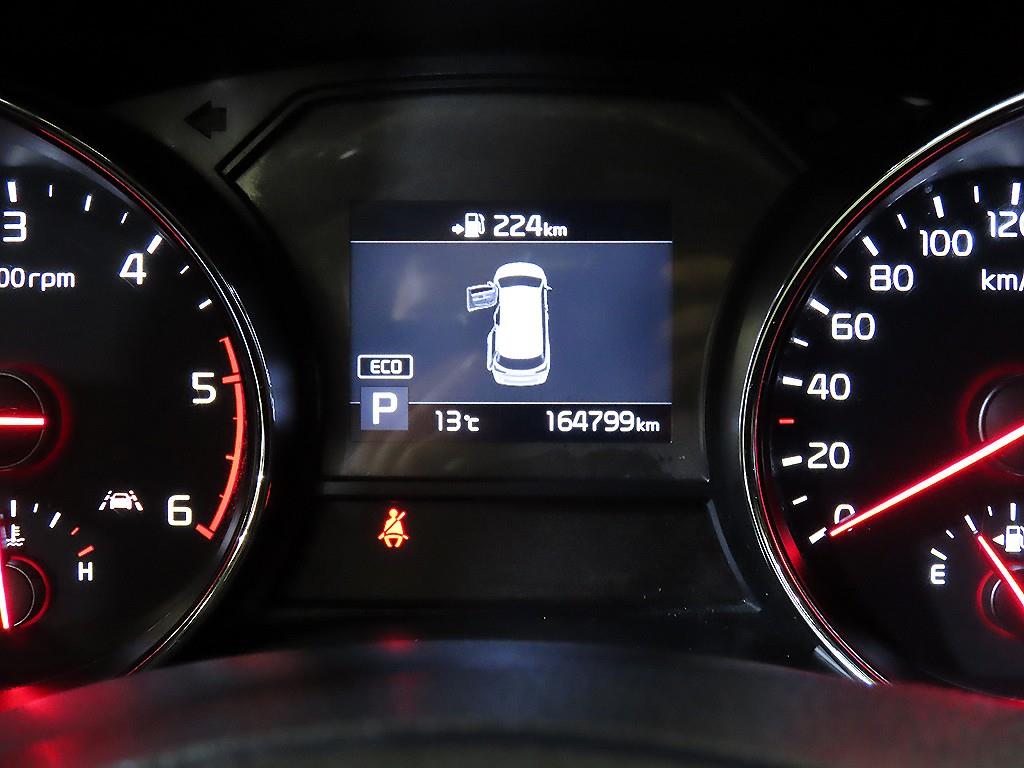 KIA Carnival - Vista 9