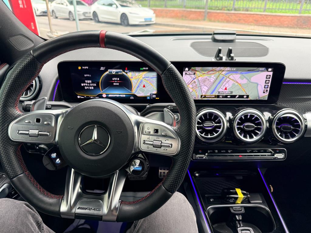 Mercedes Benz GLB Class - Vista 10