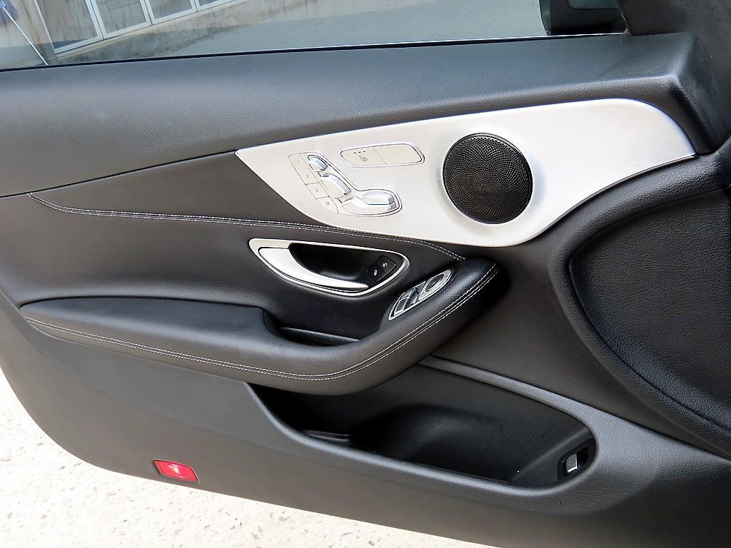 Mercedes Benz C Class - Vista 12