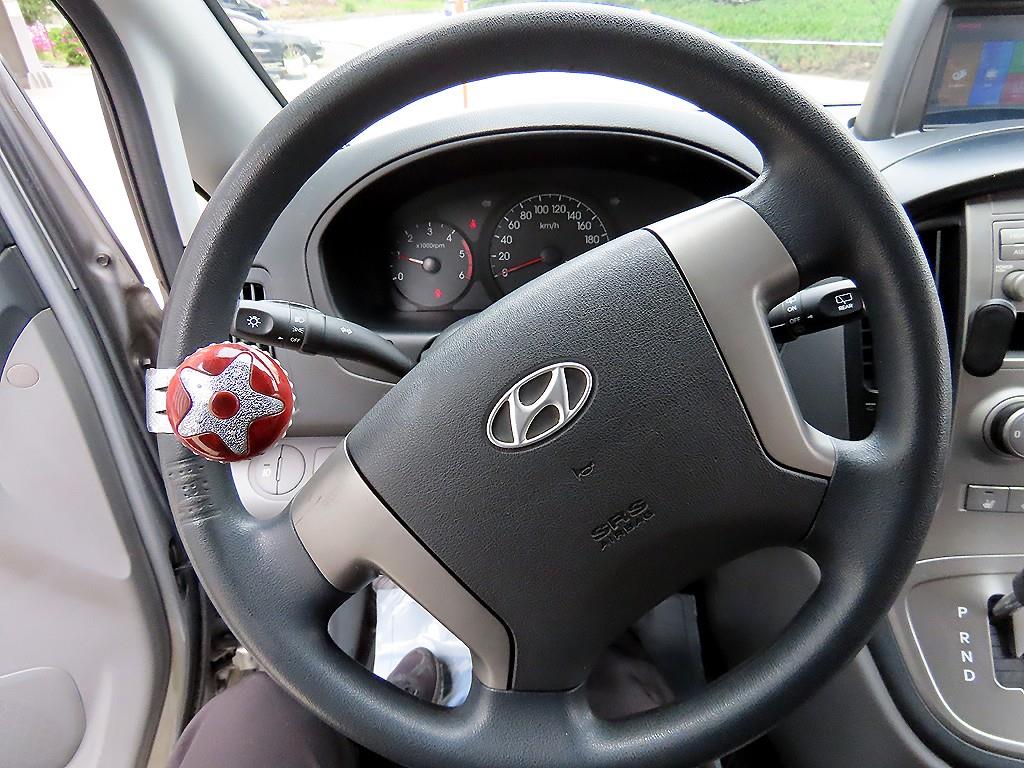 HYUNDAI Starex - Vista 9