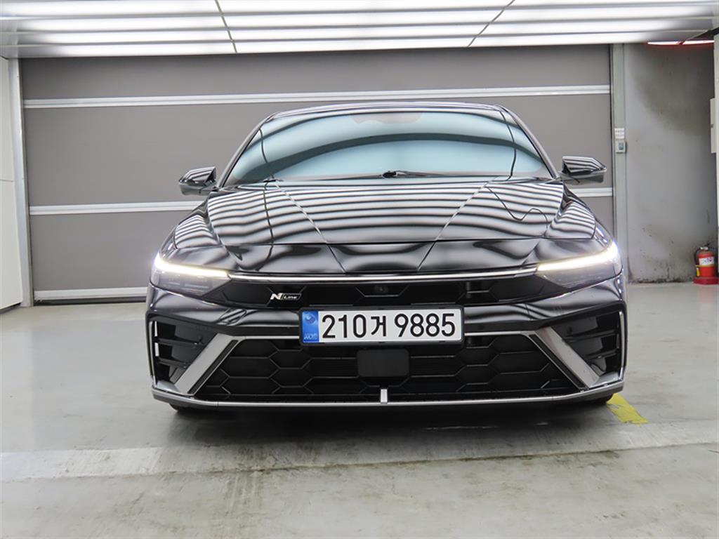 HYUNDAI Avante - Vista 2