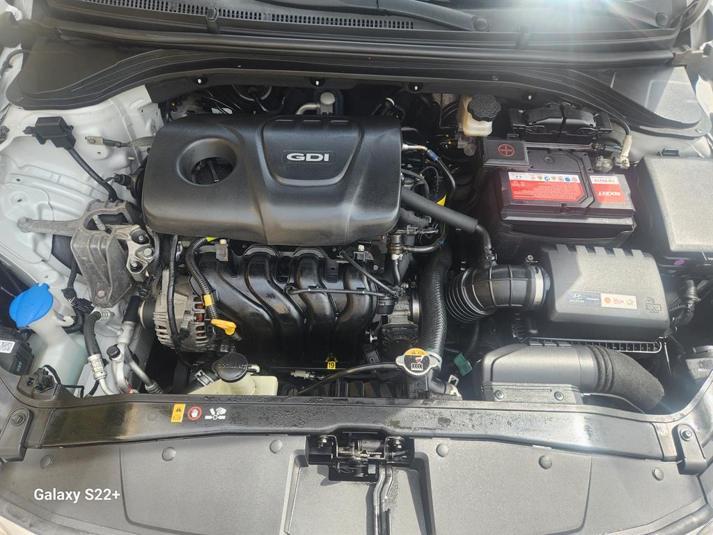HYUNDAI Avante 2017 Plateado - Importación desde Corea - HF Imports Iquique - Foto 20