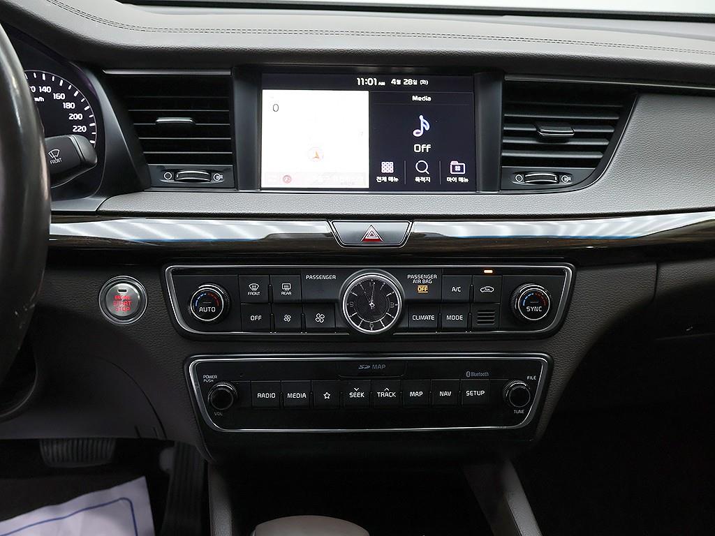 KIA K7 2018 Blanco - Importación desde Corea - HF Imports Iquique - Foto 9