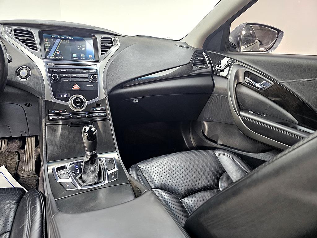 HYUNDAI Grandeur - Vista 10