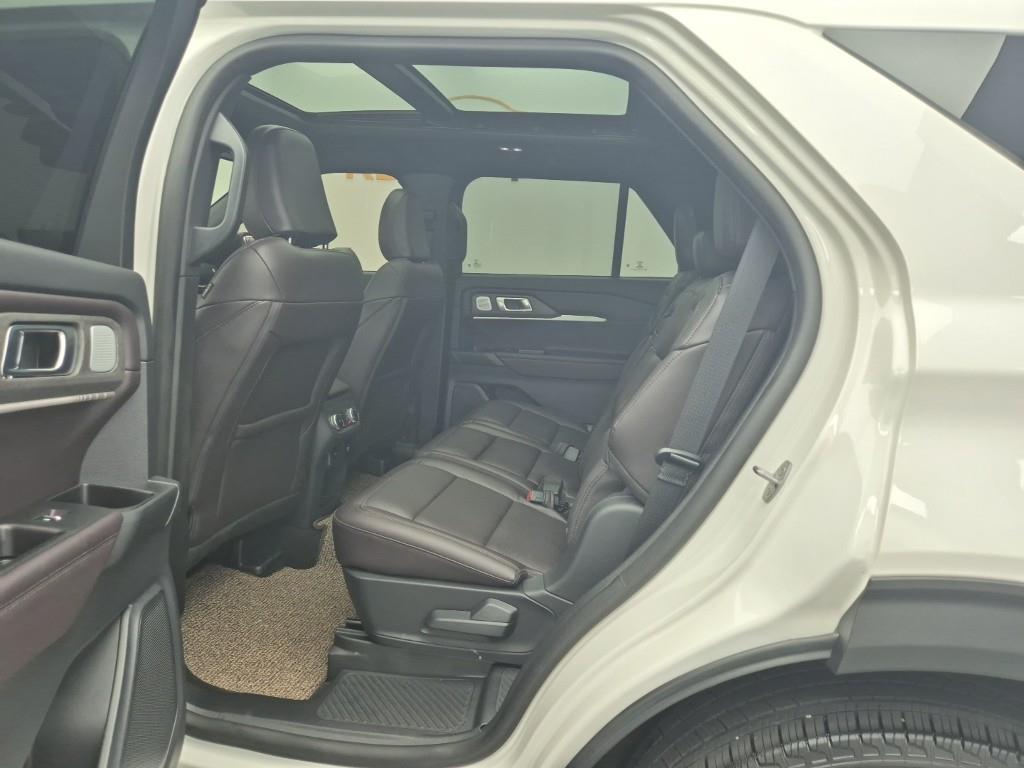 Ford Explorer - Vista 12