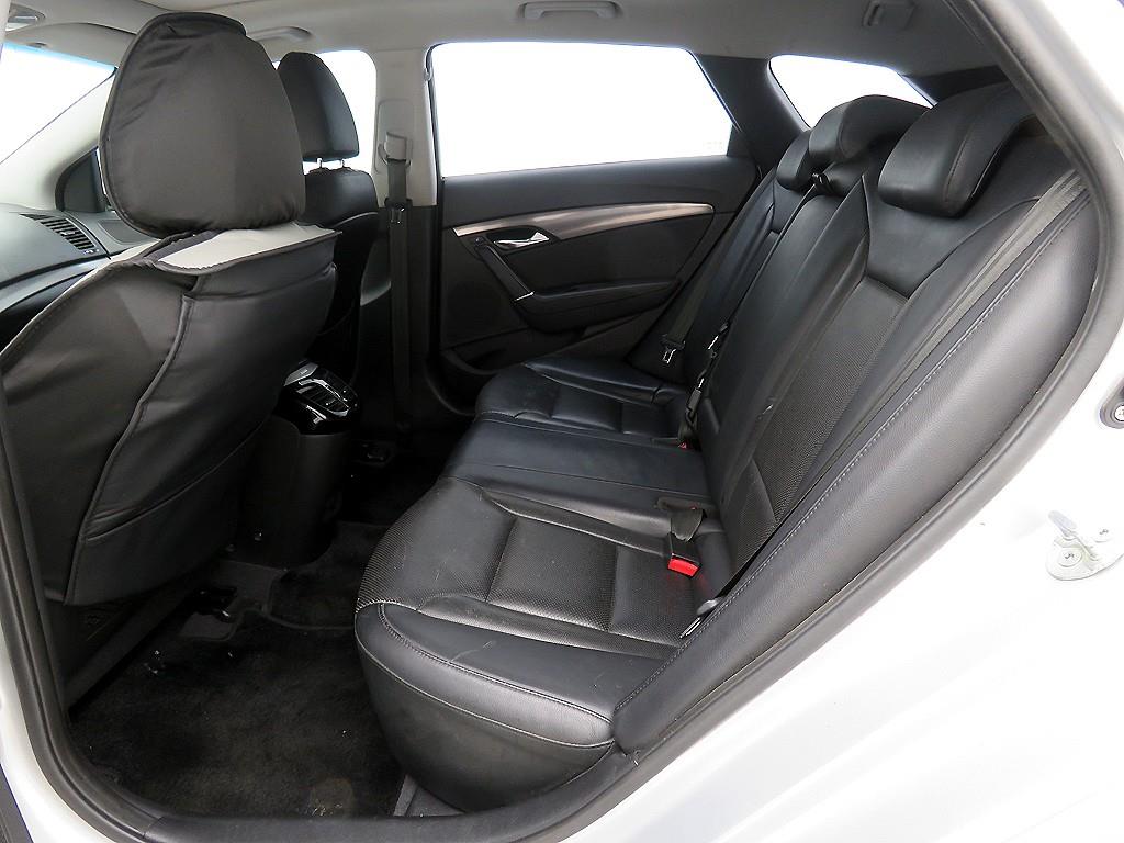 HYUNDAI i40 - Vista 7
