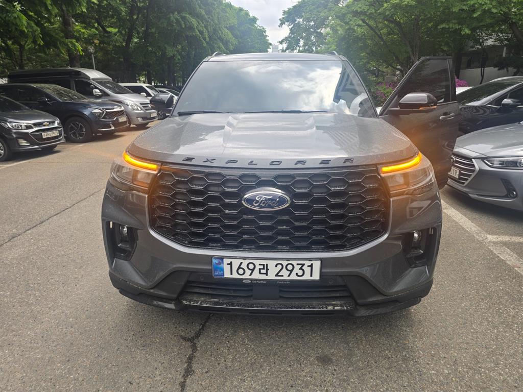 Ford Explorer 2025 Gris - Importación desde Corea - HF Imports Iquique - Foto 1