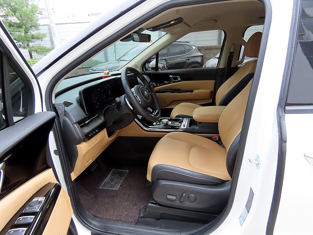 KIA Carnival - Vista 5