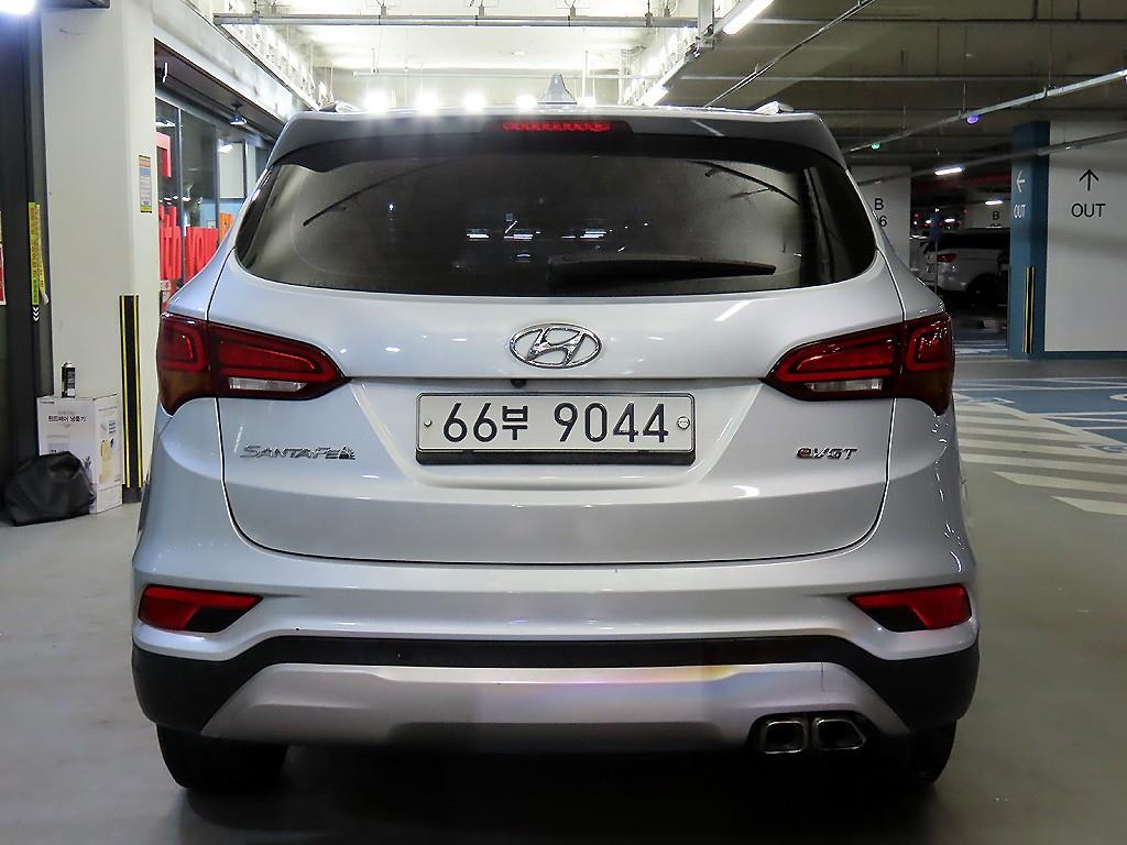 HYUNDAI Santa Fe - Vista 5