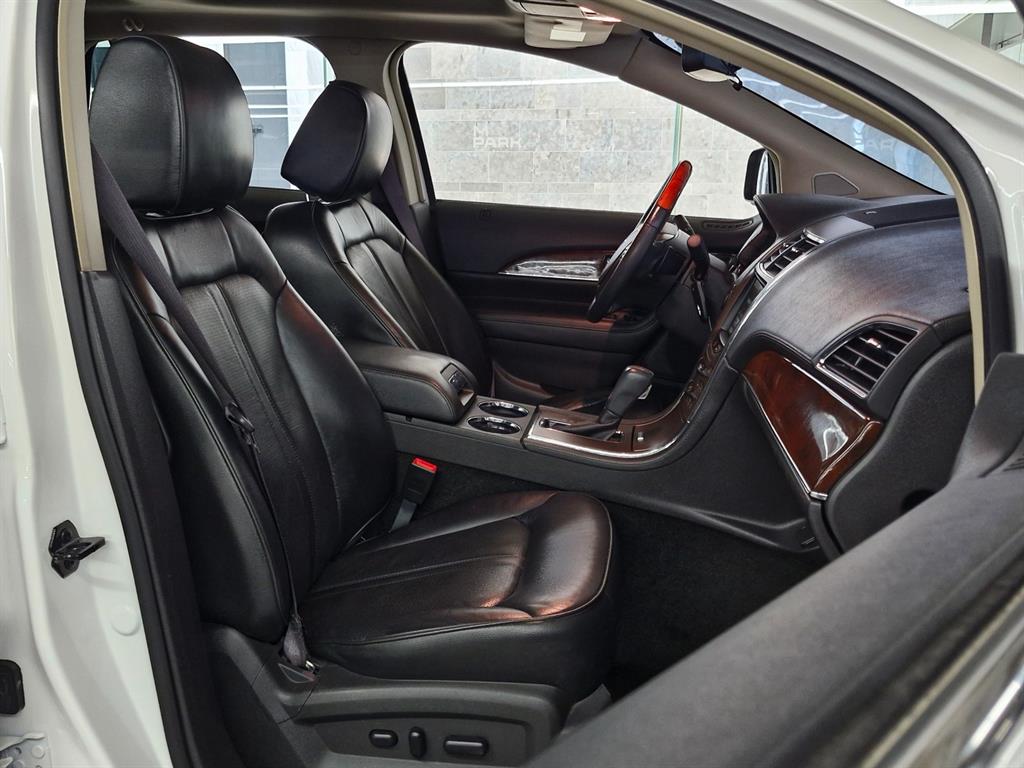Lincoln MKX - Vista 9