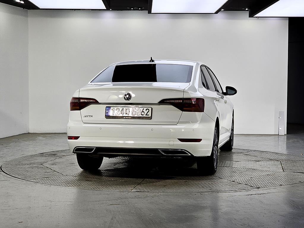 Volkswagen Jetta - Vista 3