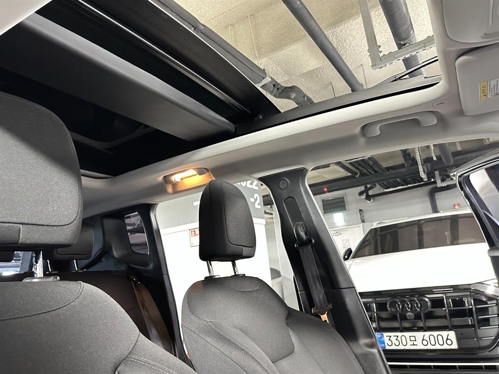 Jeep Renegade 2018 Negro - Importación desde Corea - HF Imports Iquique - Foto 18