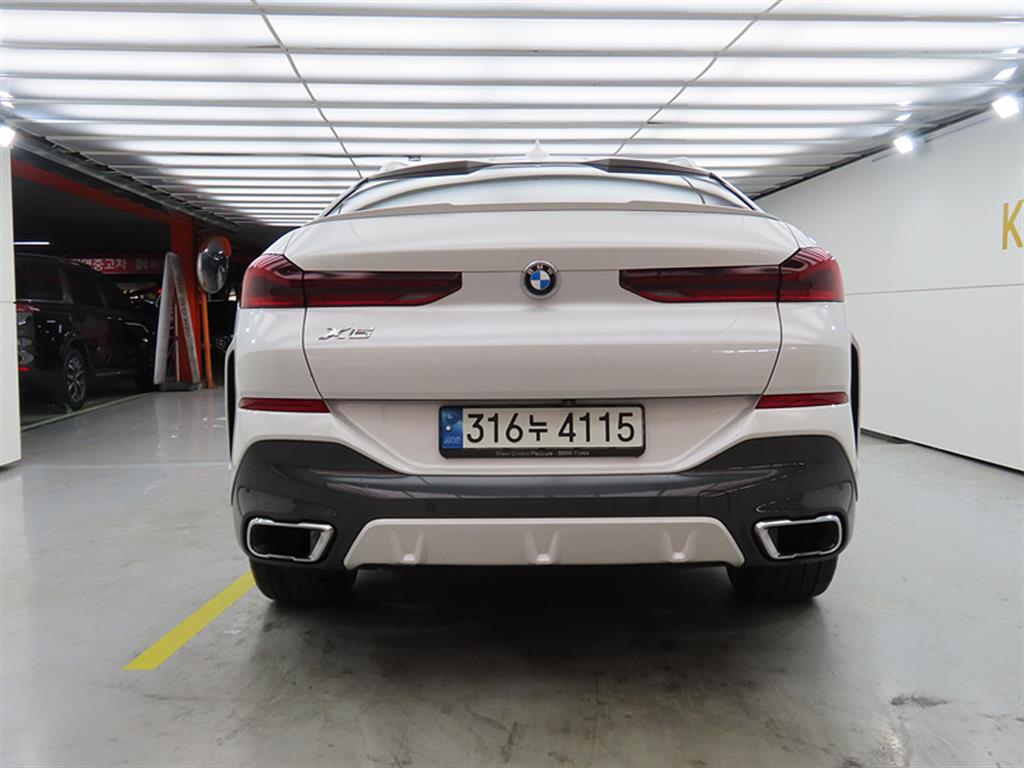 BMW X6 - Vista 3