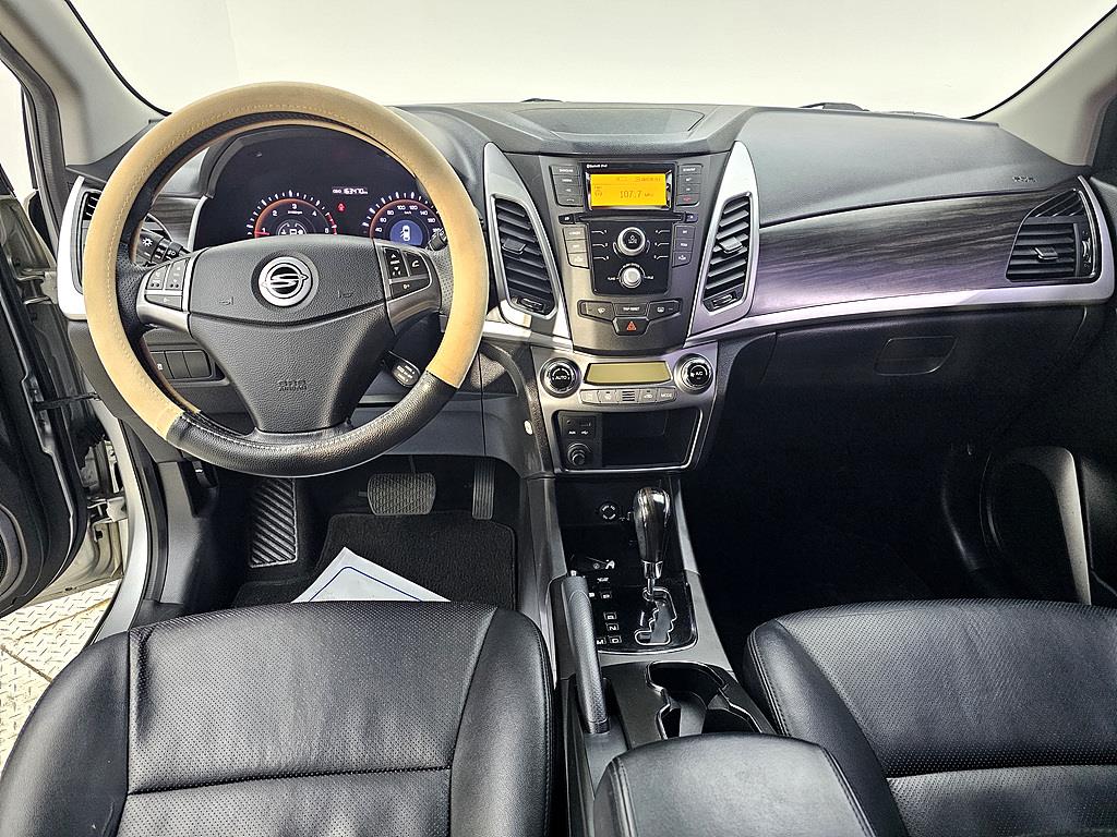 Ssangyong Korando - Vista 5