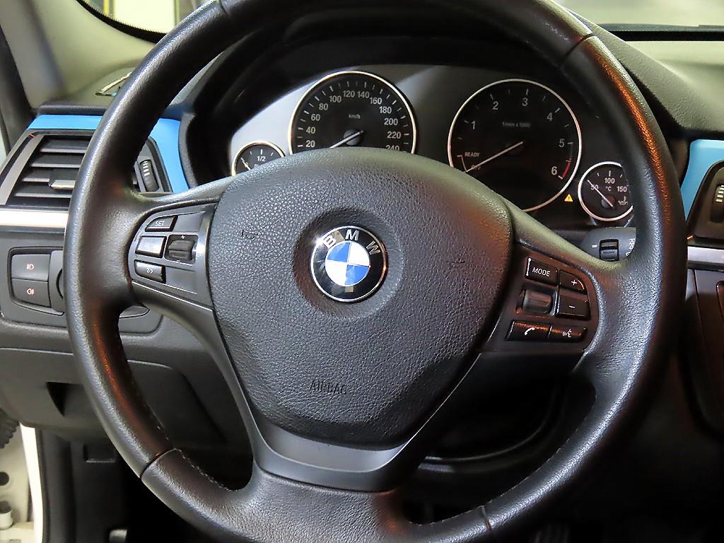 BMW 3 series - Vista 8
