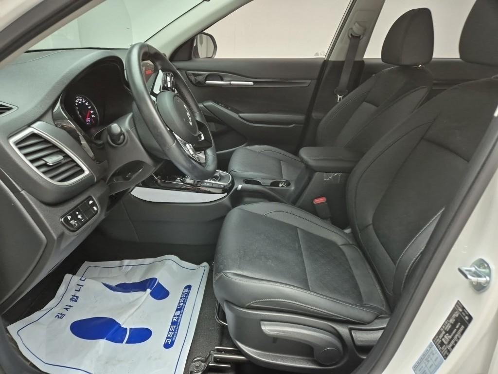 KIA Seltos - Vista 11