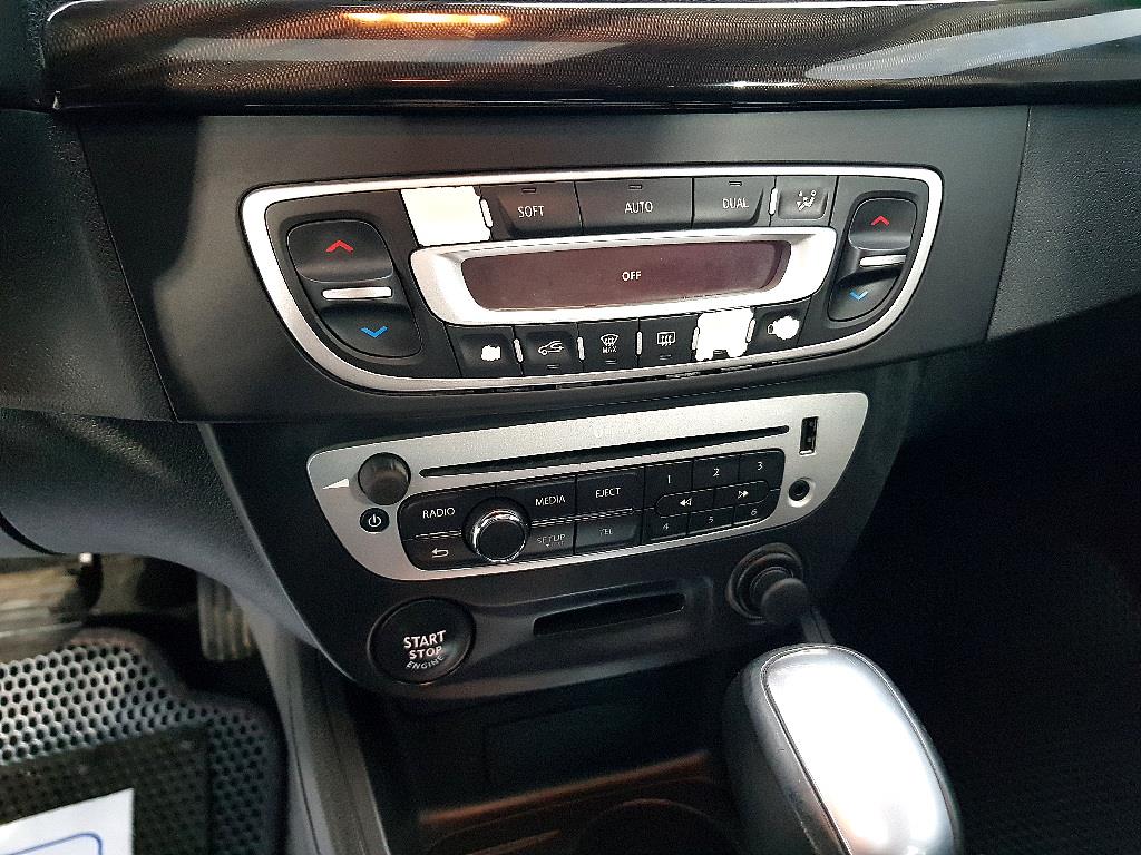 SAMSUNG SM3 2014 Plateado - Importación desde Corea - HF Imports Iquique - Foto 13