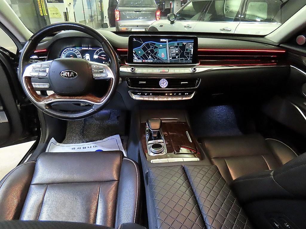 KIA K9 - Vista 10