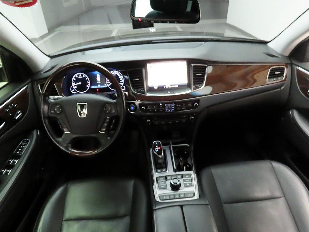 HYUNDAI Equus - Vista 8
