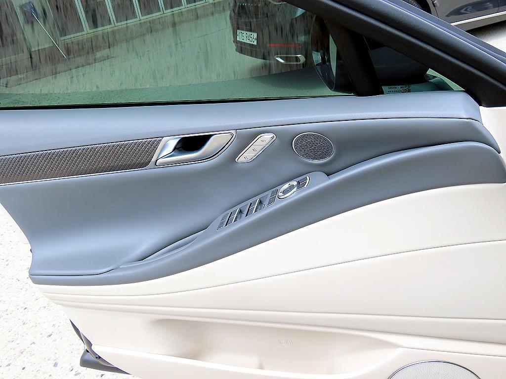 Genesis G80 - Vista 12