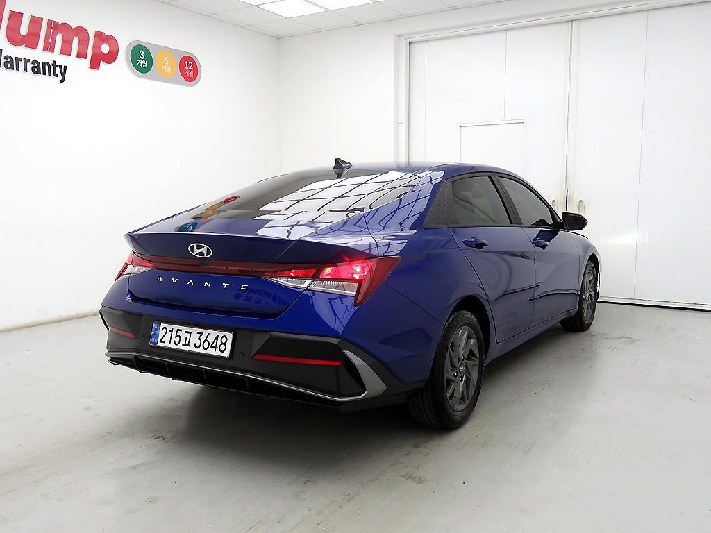 HYUNDAI Avante - Vista 4