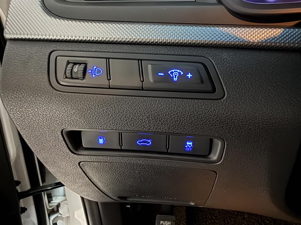 HYUNDAI Sonata - Vista 12