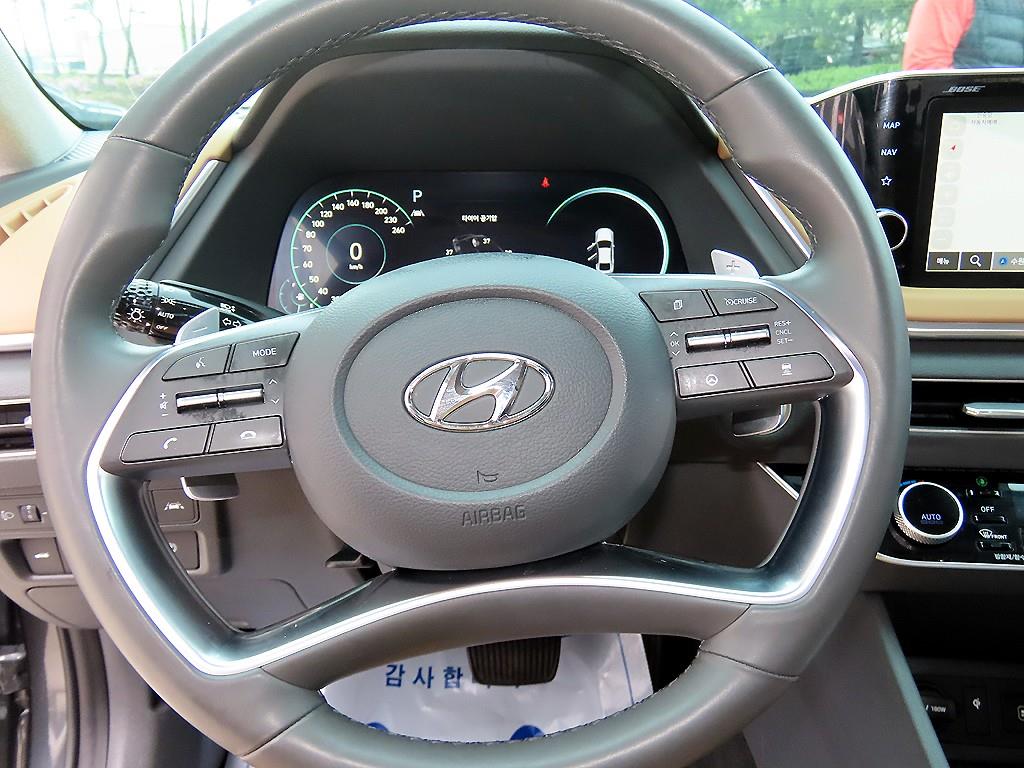 HYUNDAI Sonata - Vista 8
