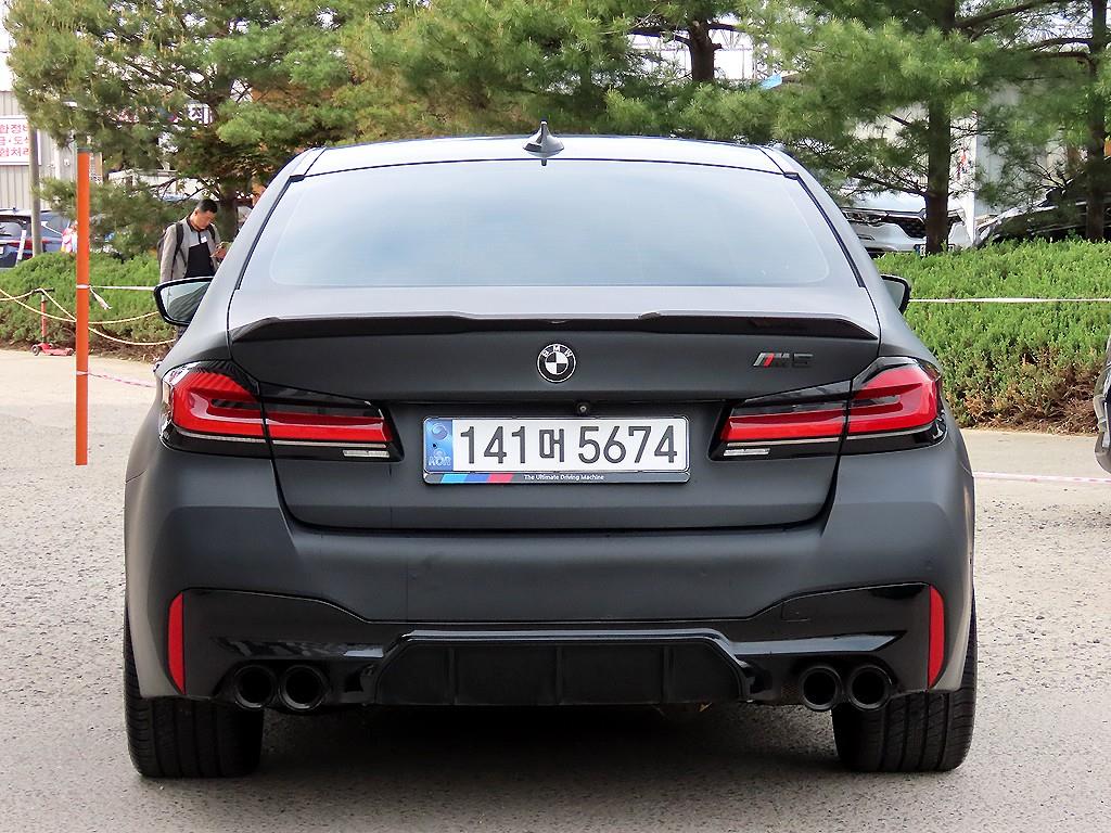 BMW 5 Series - Vista 4
