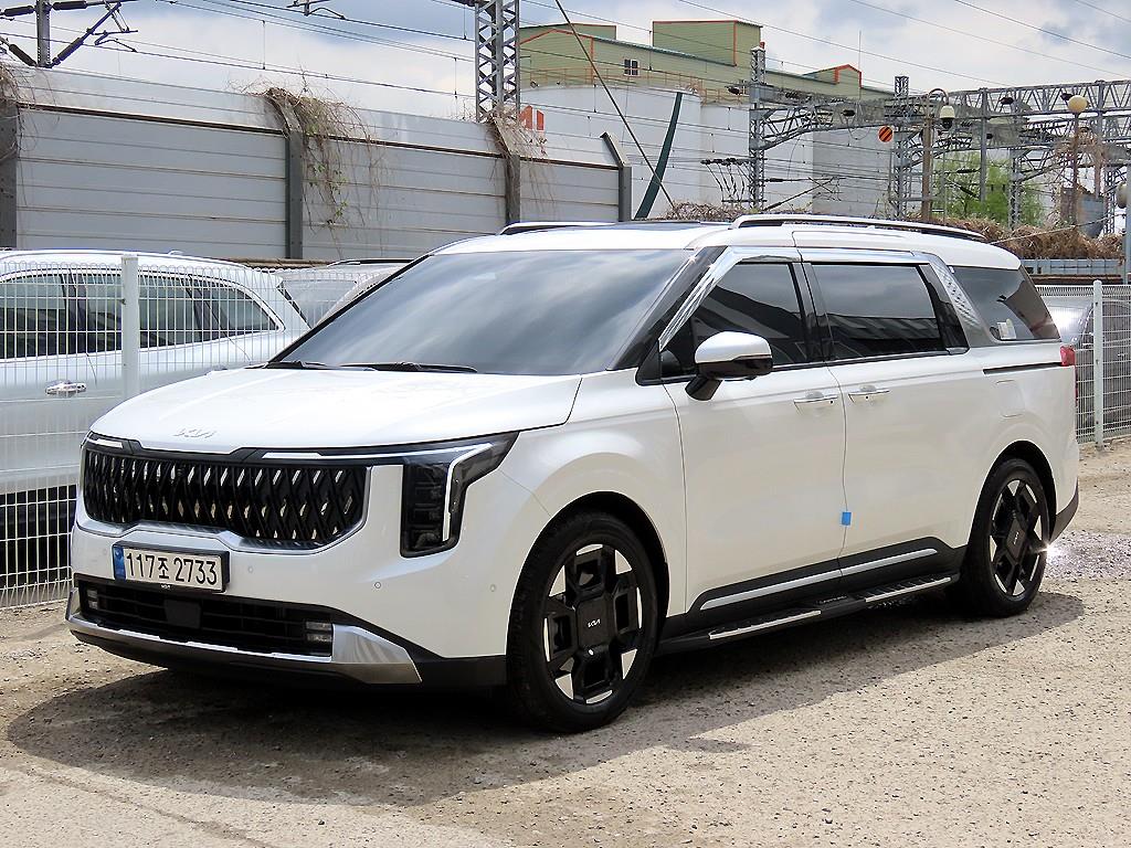 KIA Carnival - Vista 2