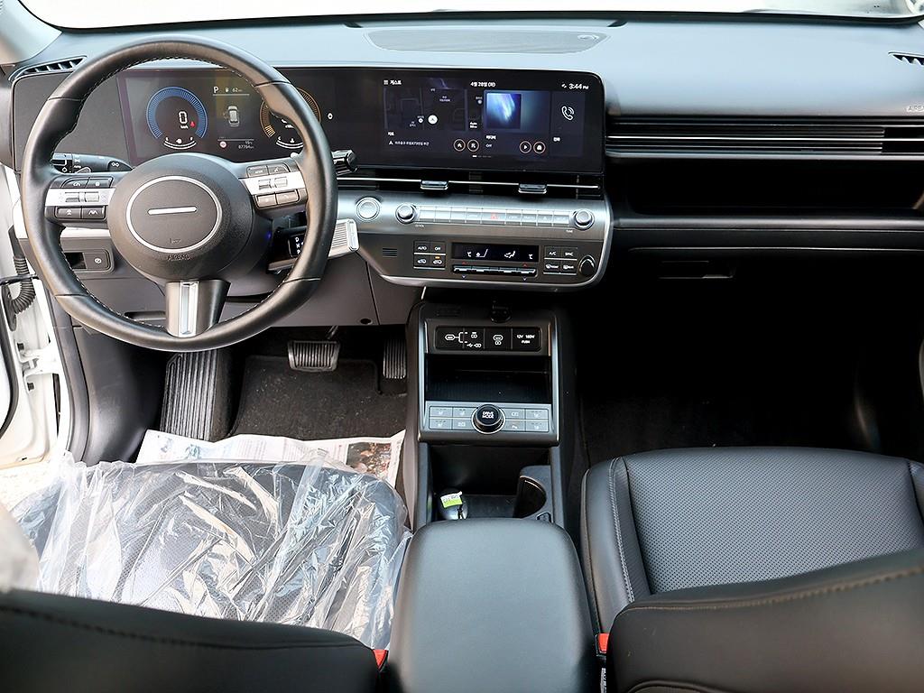 HYUNDAI Kona - Vista 9
