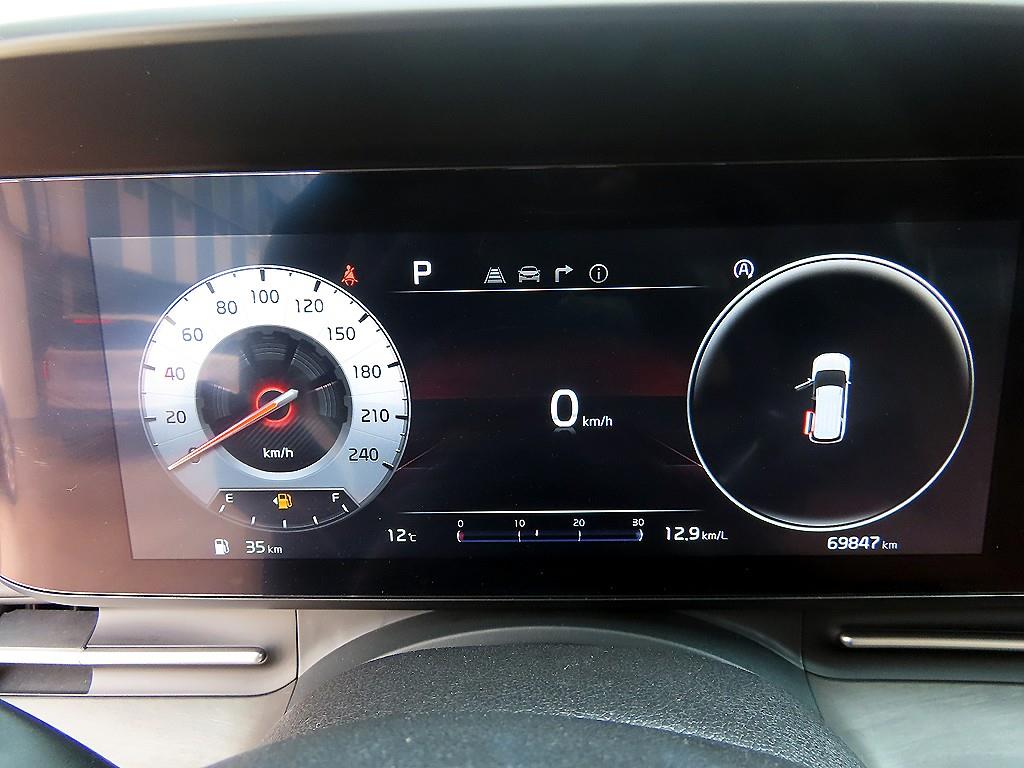 KIA Carnival - Vista 10