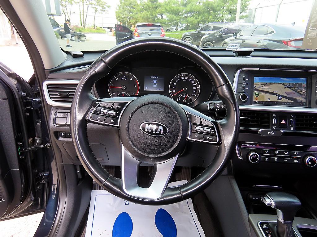 KIA K5 - Vista 8