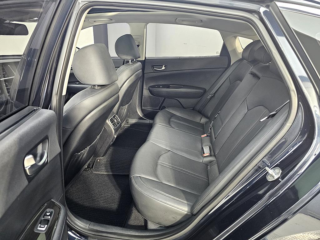 KIA K5 - Vista 8