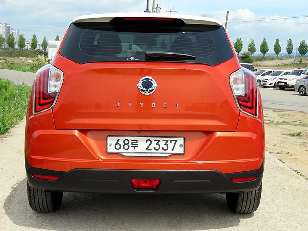 Ssangyong Tivoli - Vista 4