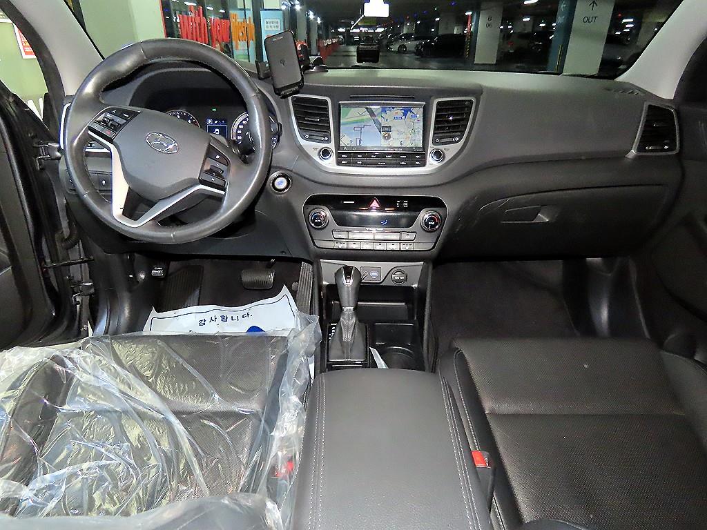 HYUNDAI Tucson - Vista 10