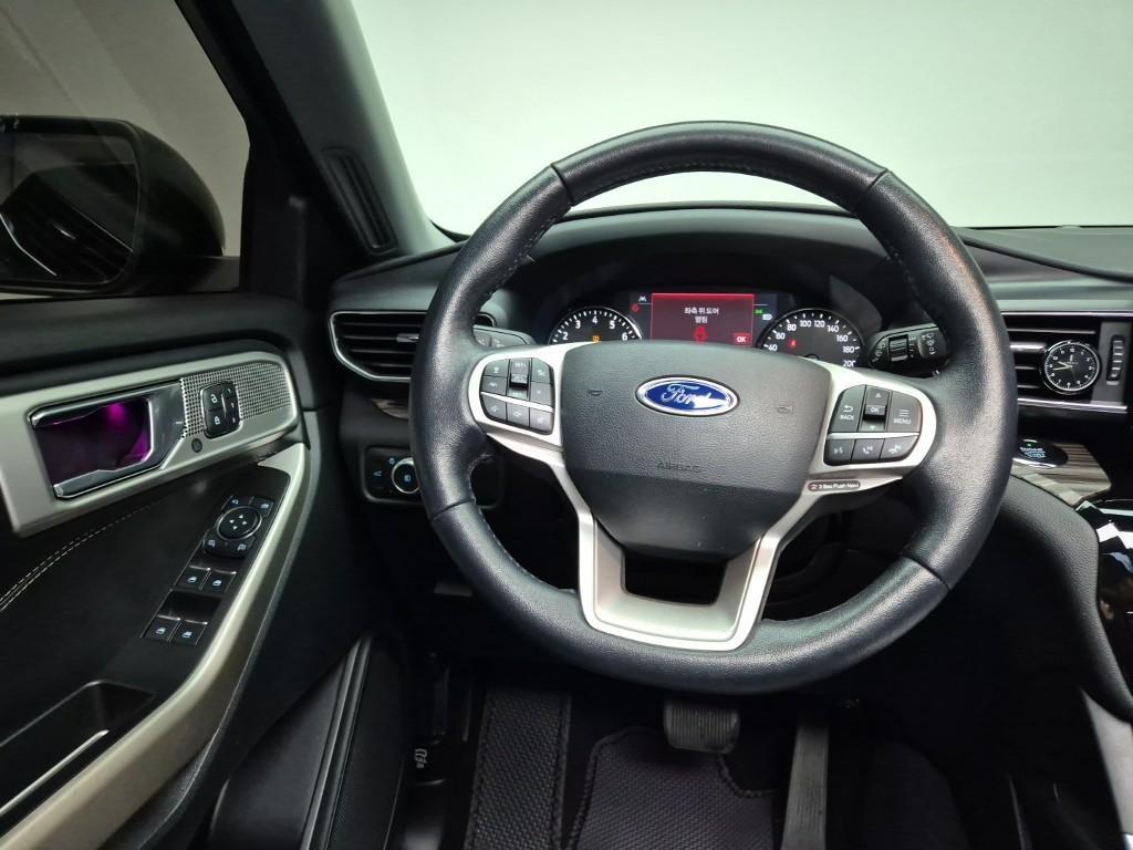 Ford Explorer - Vista 9