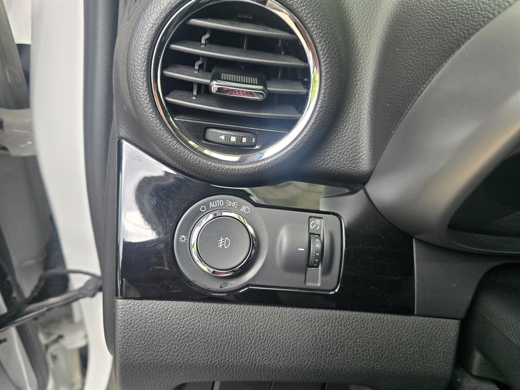 Chevrolet Orlando 2018 Blanco - Importación desde Corea - HF Imports Iquique - Foto 13