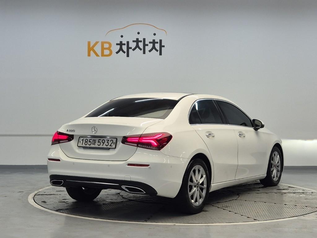 Mercedes Benz A Class - Vista 3