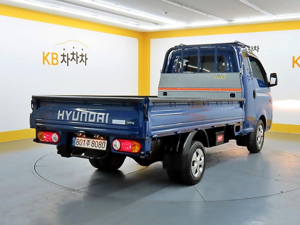 Small Truck Cargo (small) - Vista 4